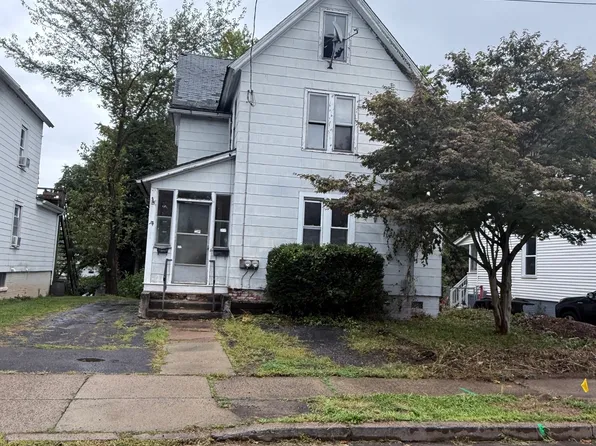 74 Grove Street, Middletown, CT 06457