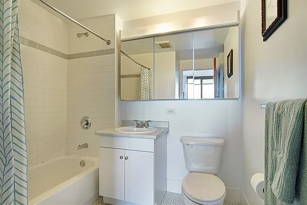 Sold by Corcoran | media 14