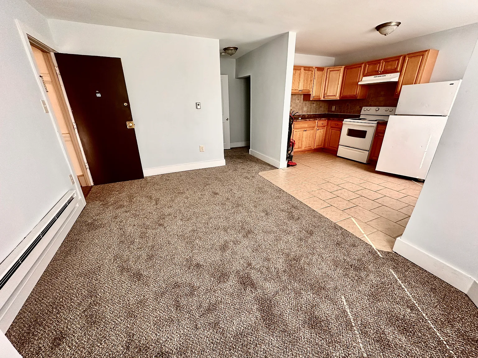 2 bed, 650 sqft, $1,200 — Photo 2
