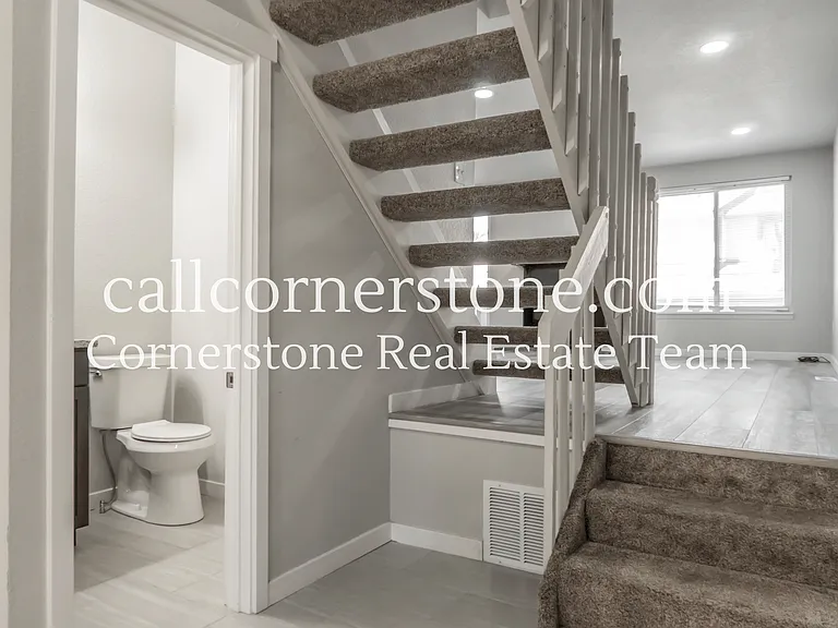 4877 Bluestem Dr — Photo 4