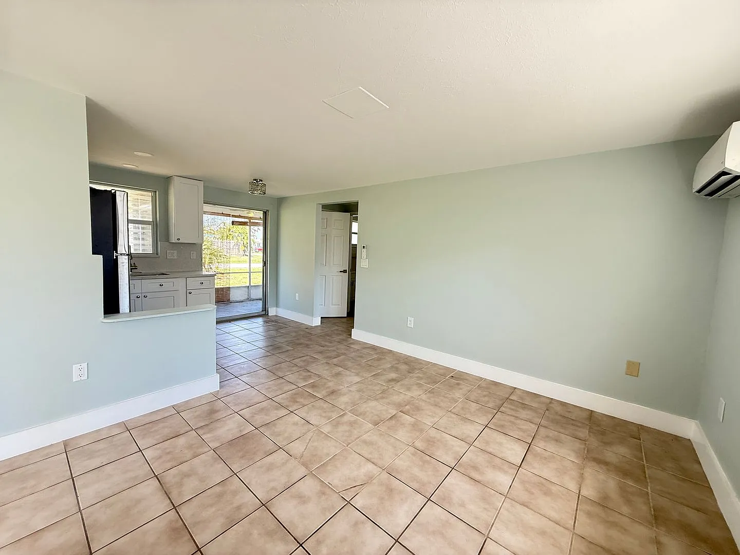 SG-NY 4 Plex — Photo 3
