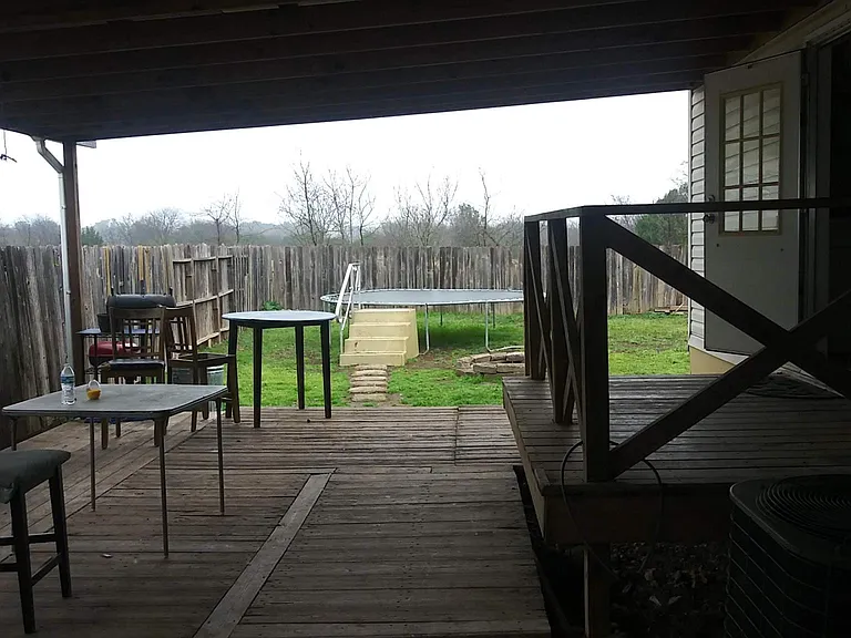 302 Opal Cir — Photo 6