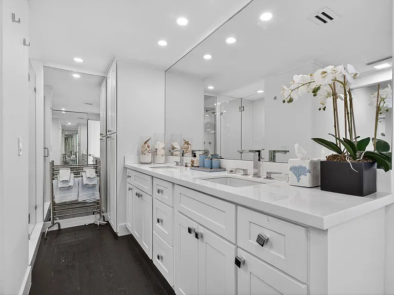 315 S Lake Dr #Penthouse D-33480 — Photo 16