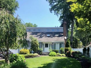379 Birch Rd, Kings Park, NY 11754