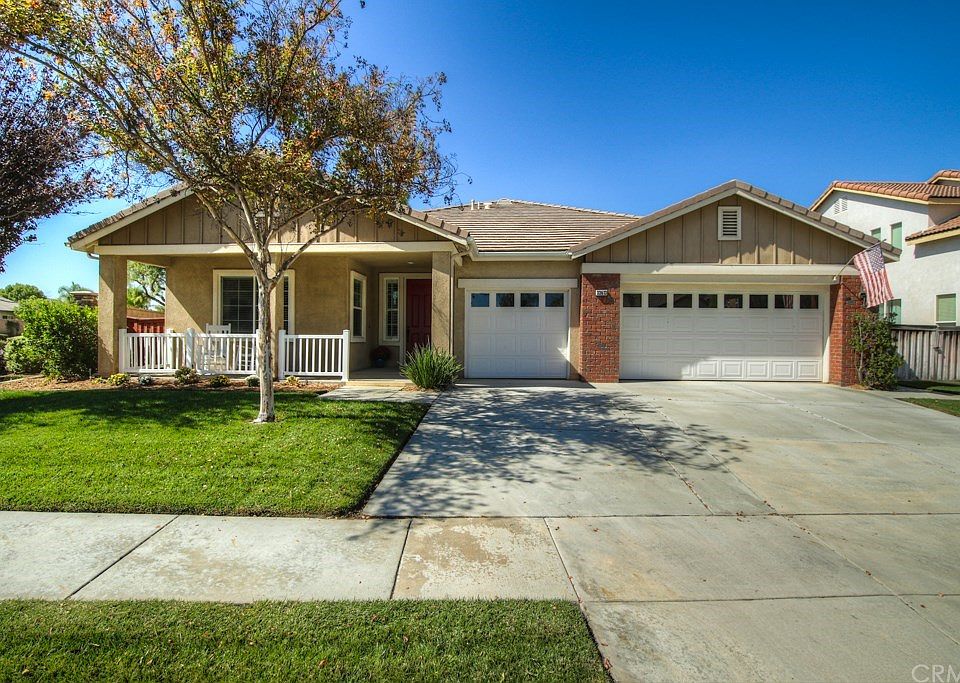 1st image of 33613 Thyme Ln