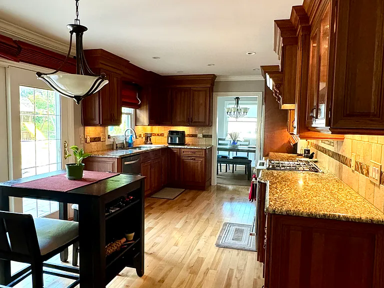 11748 W Waterford Ave — Photo 4