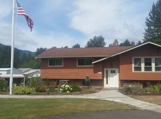 798 W Main Ave, Morton, WA