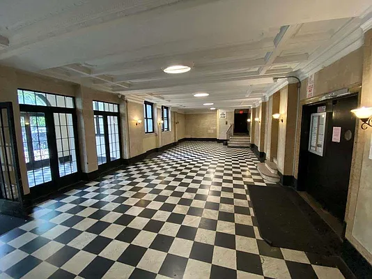 Rented by Lang Realty LLC | media 2