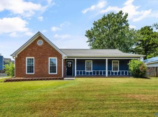 2520 Weatherstone Rd SE, Huntsville, AL 35803