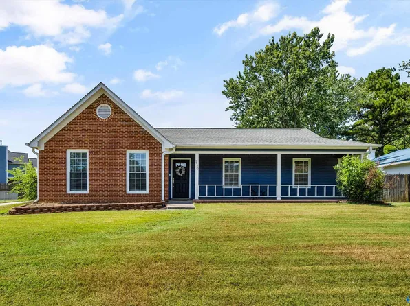 2520 Weatherstone Rd SE, Huntsville, AL 35803