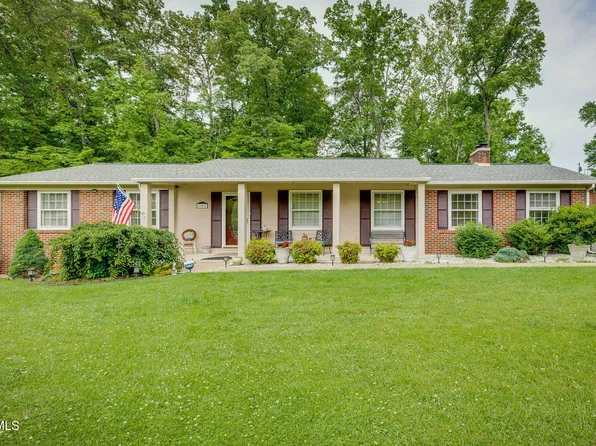 908 Spring Valley Dr, Kingsport, TN 37660