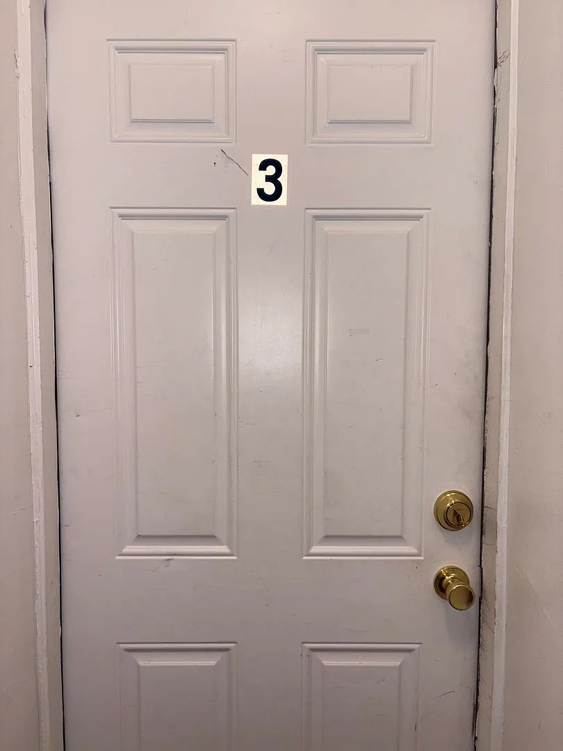 1 bedroom unit - York City School District — Photo 3