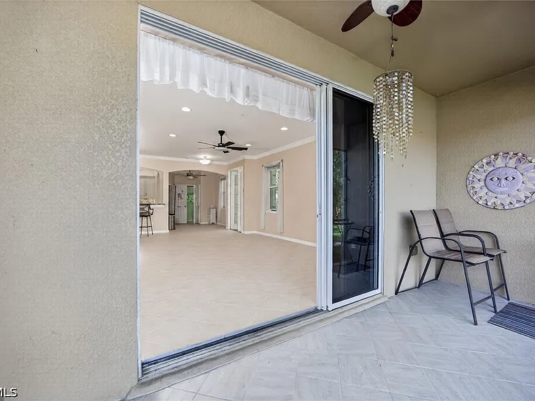 3241 Cottonwood Bnd #101 — Photo 18