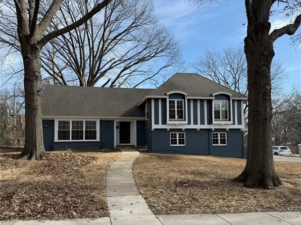 8117 Granada St, Prairie Village, KS 66208