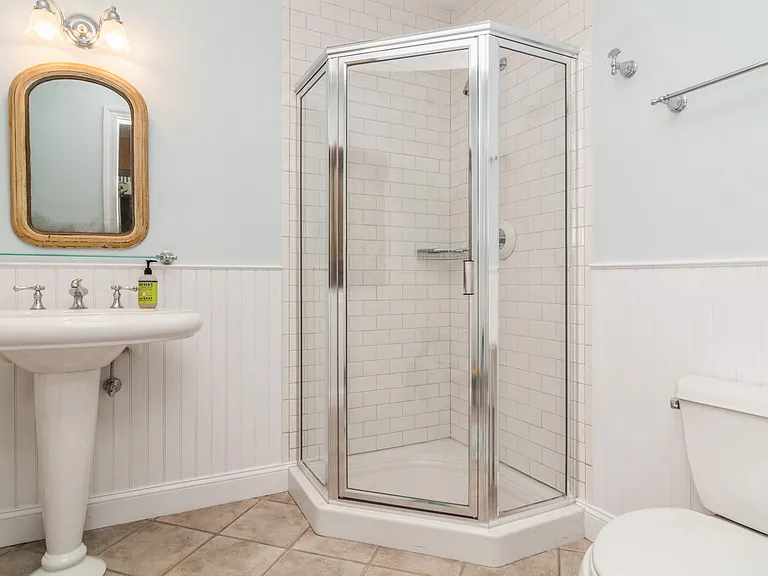 8 Indian Pipe Dr — Photo 24