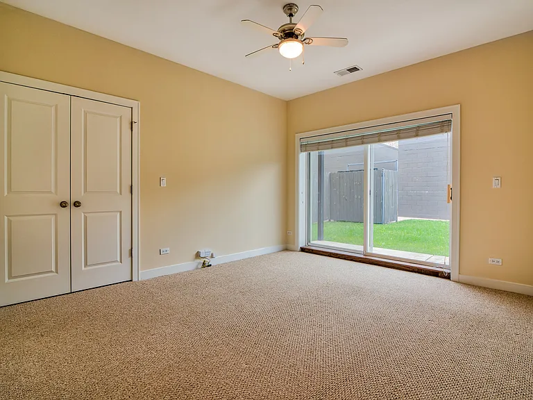 HIGHPOINT Albany Park on Montrose — Photo 44