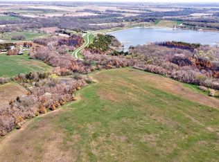 9711 Wendelin Dr, Crete, NE 68333