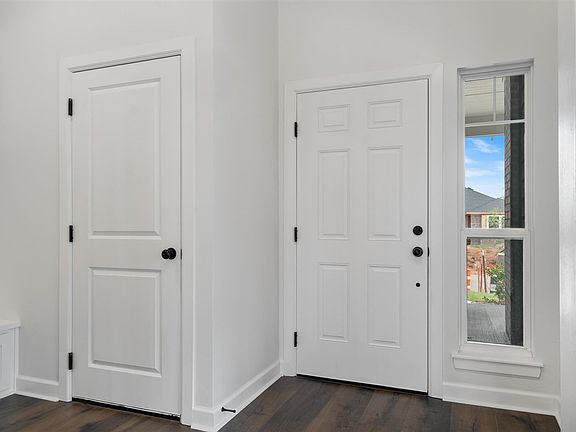 4th image of 2215 W 29th Ave