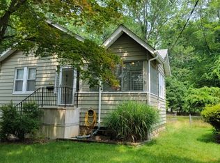 48 New Read St, Pequannock, NJ 07440