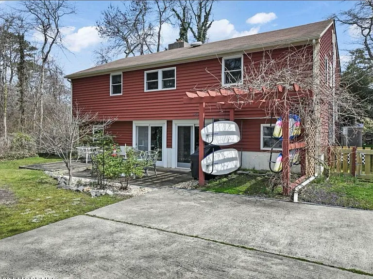 589 Carroll Fox Rd — Photo 36
