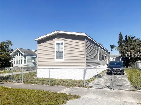 13331 SW 7th Pl, Fort Lauderdale, FL 33325