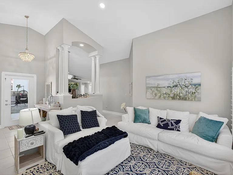 8075 SE Governors Way — Photo 13