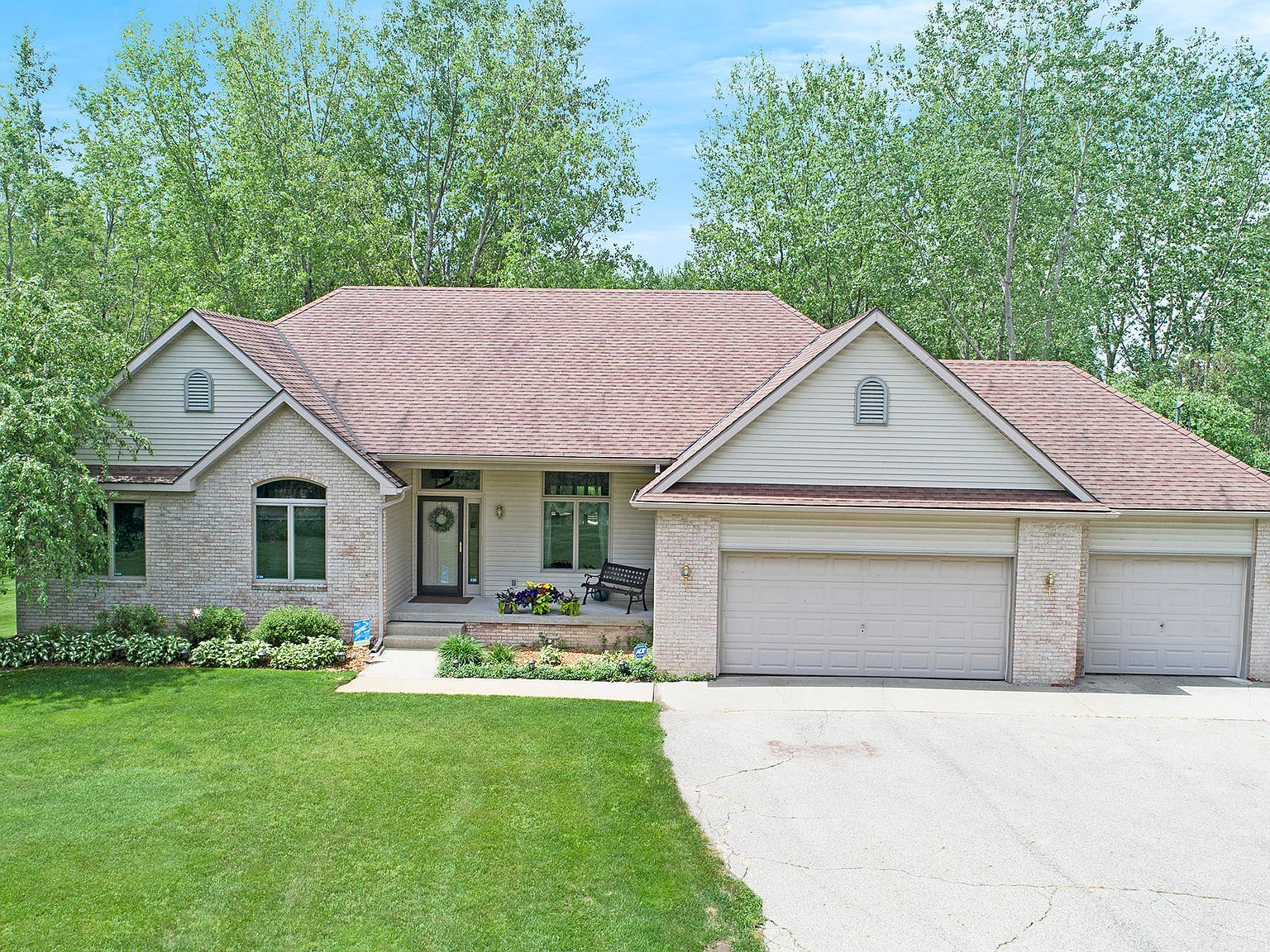 20421 Kenowa Ave NW, Sparta, MI 49345 Zillow