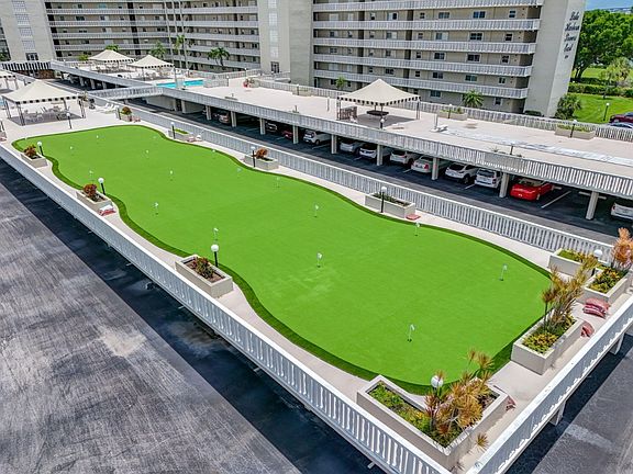 new putting green