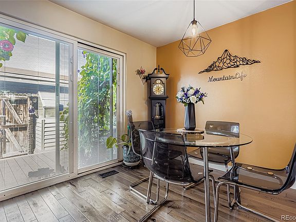 5th image of 382 Gladiola Street