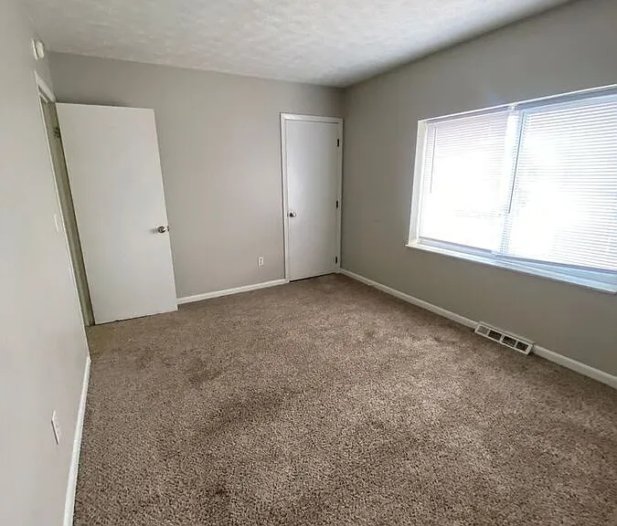 1492 Indianola Ave #7 — Photo 12