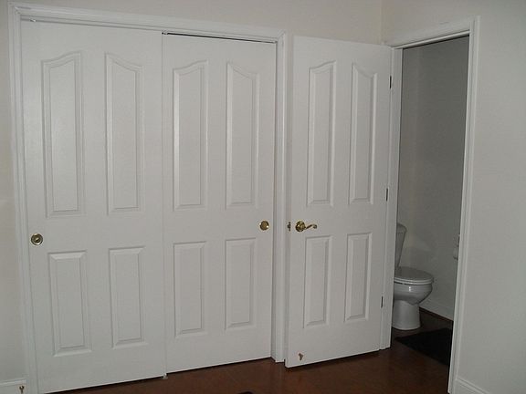 1/2 BATH ON FIRST FLOOR