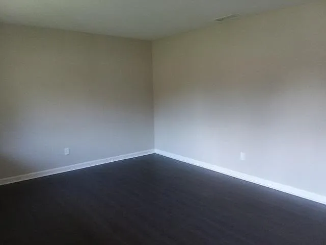 5071 Biscayne Dr — Photo 3