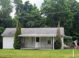 436 Chicora Rd, Butler, PA 16001