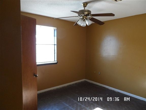 4th image of 140 Gardenia Ln