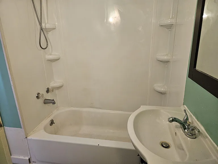 315 Center St #2 — Photo 8