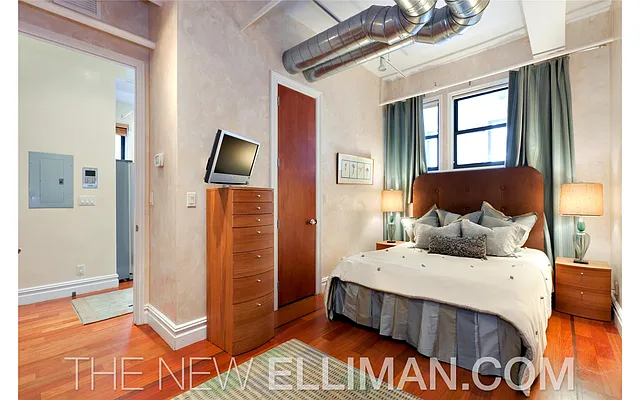 Sold by Douglas Elliman | media 14