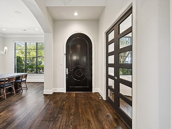 2nd image of 2117 Dickey Pl
