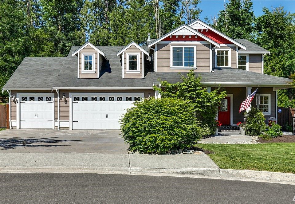 1st image of 1620 Lucero Pl E