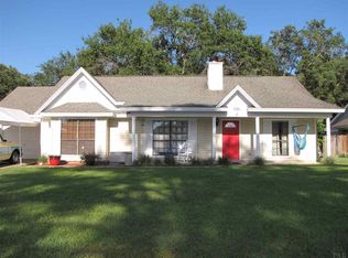 586 Peppertree Ln, Pensacola, FL 32506