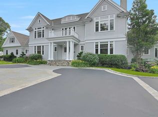 300 Old Orchard Ct, Northport, NY 11768