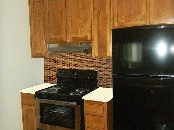 3rd image of 1269 Poplar Ave APT 109