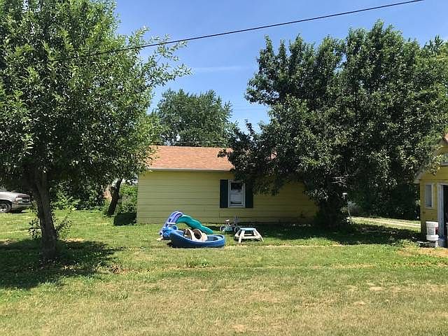 2nd image of 314 E Franklin St