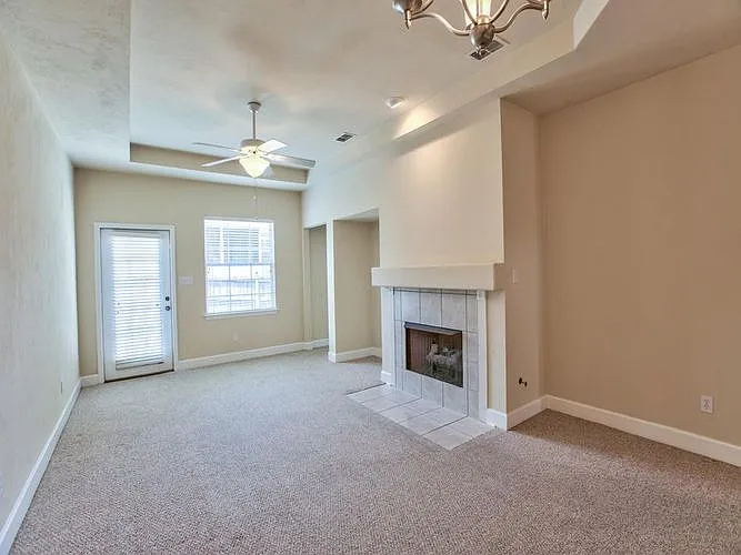 5512 Hampton Woods Way — Photo 8