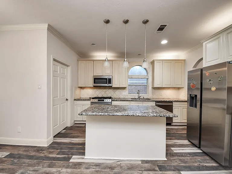 6314 Holly Canyon Ct — Photo 10