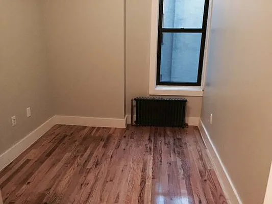 Rented by Premier Metro Realty Corp | media 32