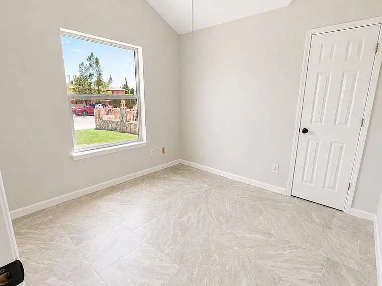 11409 Chickasaw Dr — Photo 13