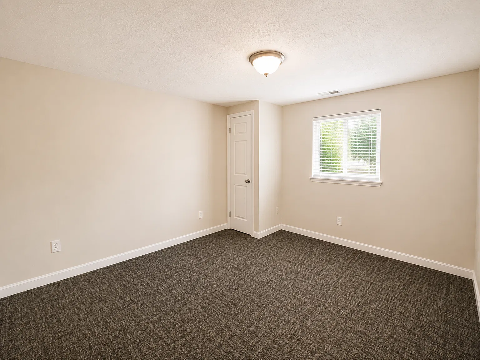 Auburndale Place Apartments! — Photo 4
