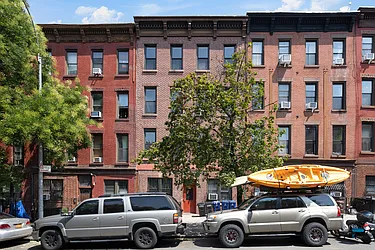 Rented by Safdie Realty Group