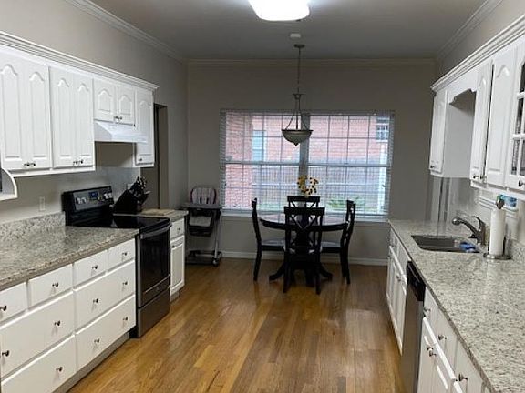5th image of 617 SE Evergreen Dr