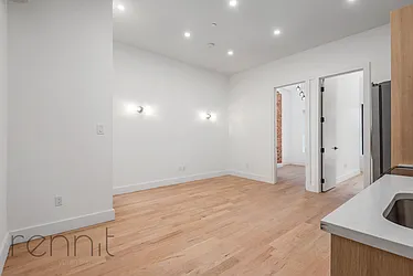 Rented by Rennit Inc.